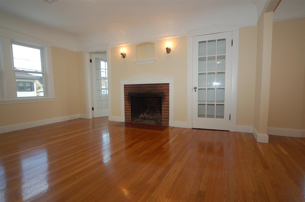 14 Field Road, Unit 1 Arlington, MA 02476 - Photo 3 of 15 Gallery Image 3