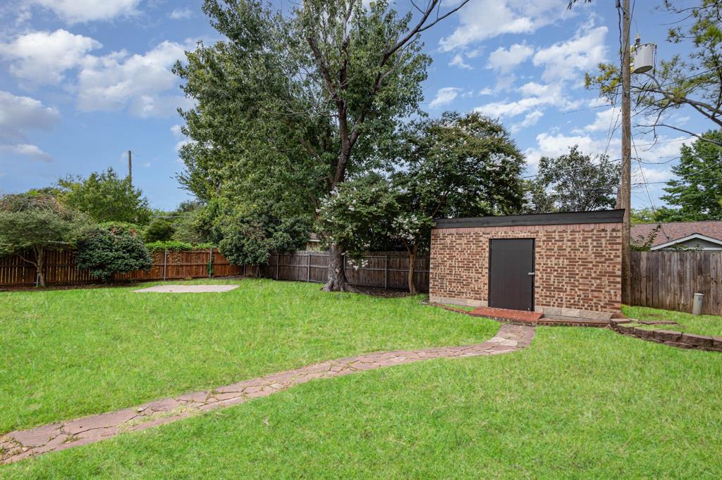 736 Springhill Drive Hurst, TX 76054 - Photo 17 of 18