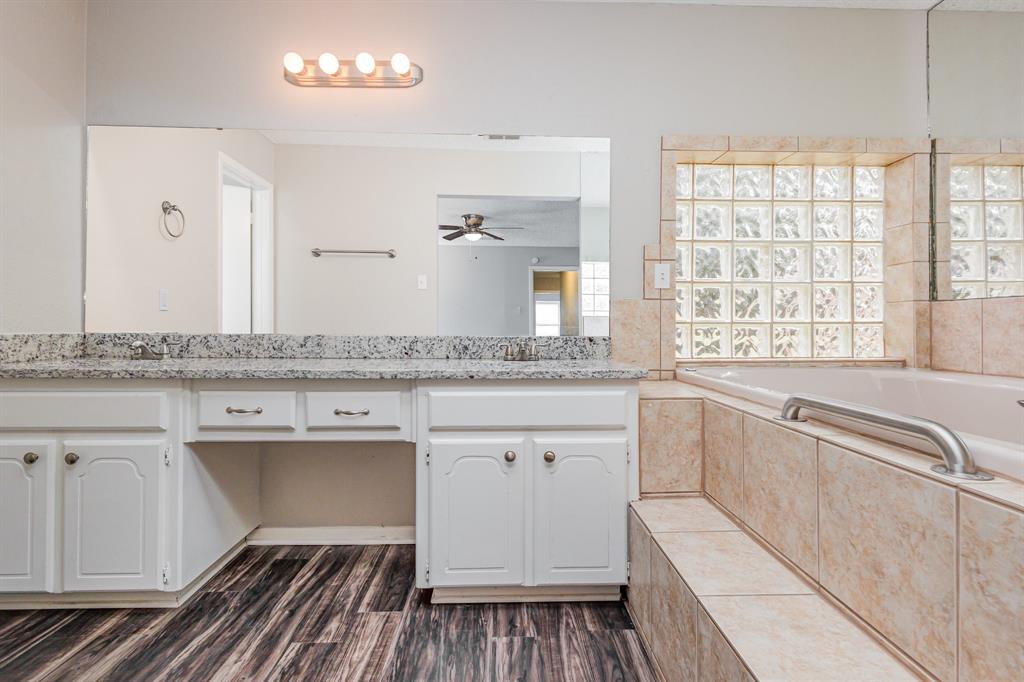 736 Springhill Drive Hurst, TX 76054 - Photo 10 of 18