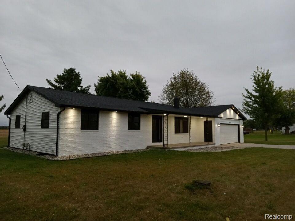 4377 South Garfield Road Auburn, MI 48611 - Photo 2 of 25 Gallery Image 2