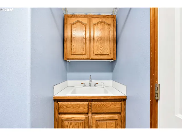 $699,995 | 2795 Northeast Lorie Drive, Hillsboro, OR 97124