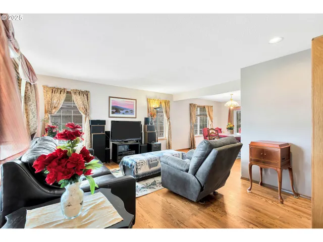 $699,995 | 2795 Northeast Lorie Drive, Hillsboro, OR 97124