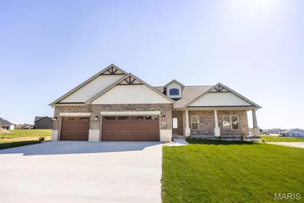 $629,900 | 3740 Golfview Circle, Shiloh, IL 62221
