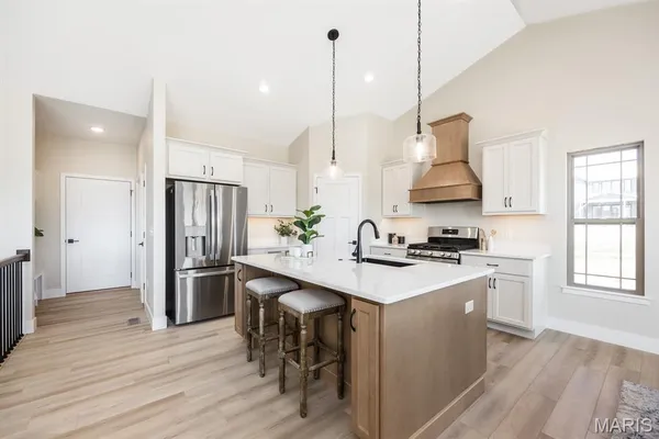 $629,900 | 3740 Golfview Circle, Shiloh, IL 62221