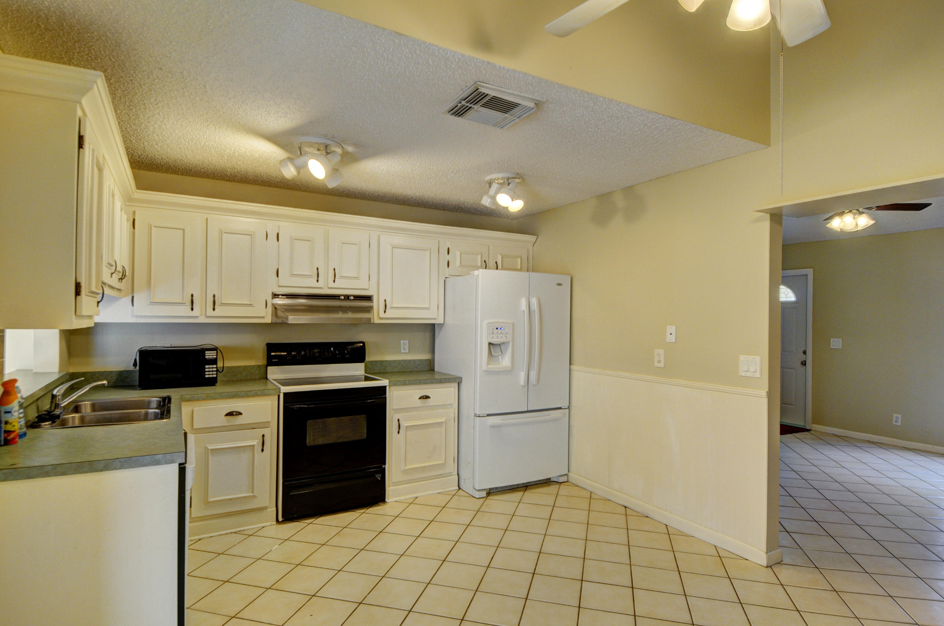 145 Banyan Circle Jupiter, FL 33458 - Photo 8 of 21 _SPS1092_3_4_5_6_7_8