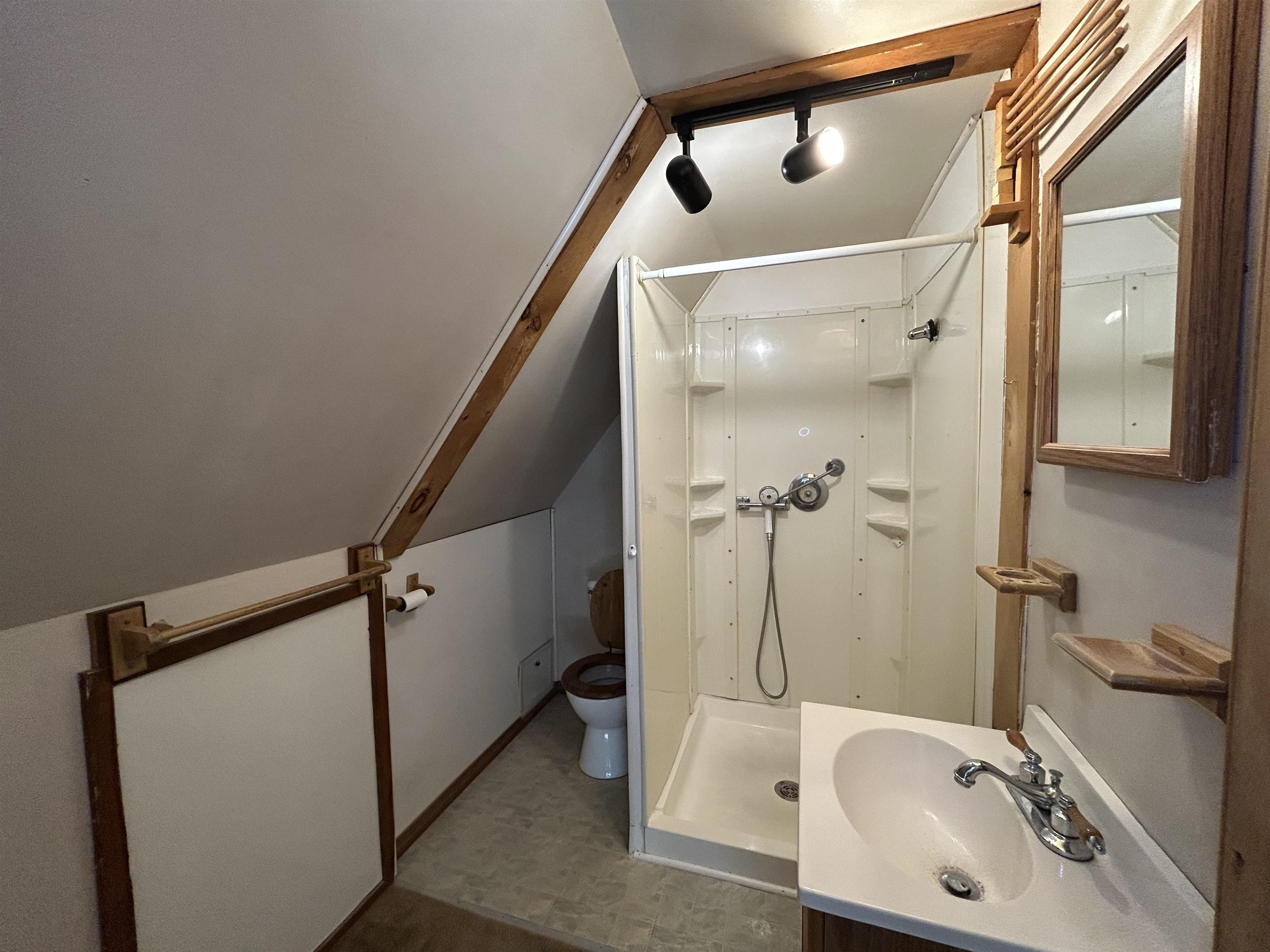 191 Highland Road Wallingford, VT 05773 - Photo 13 of 16