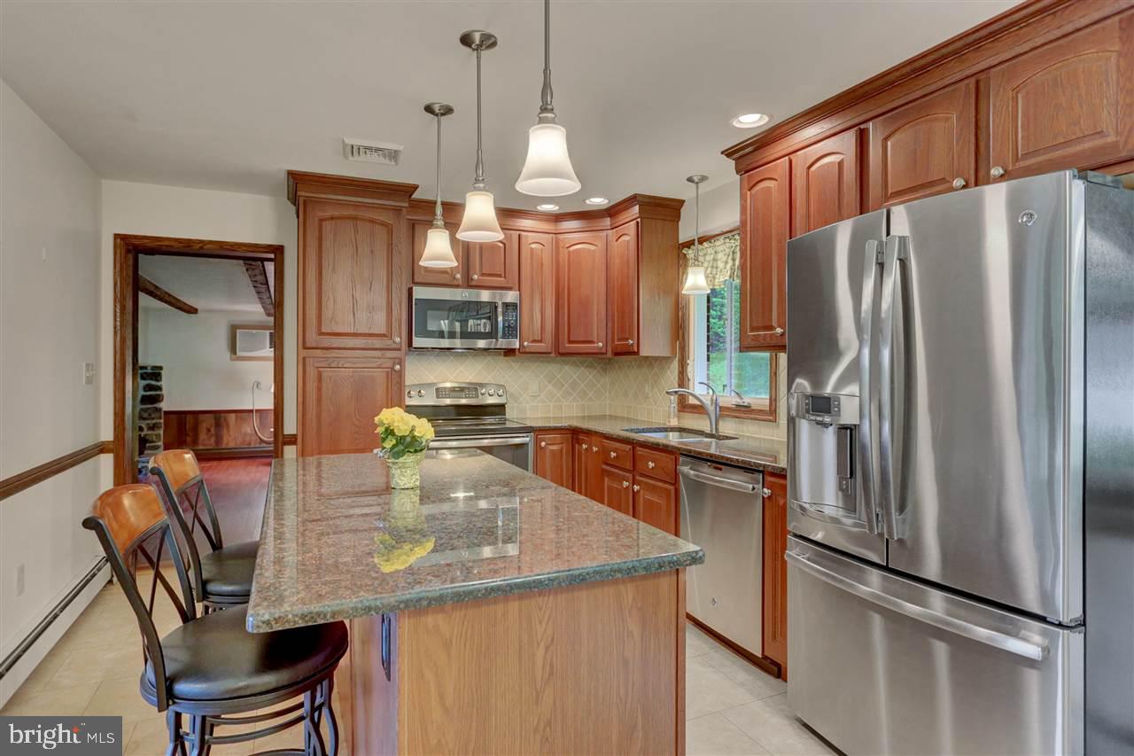 210 Rome Drive Newport, PA 17074 - Photo 3 of 25 Gallery Image 3