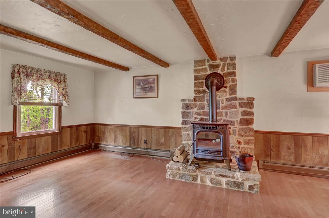210 Rome Drive Newport, PA 17074 - Photo 8 of 25 Gallery Image 8
