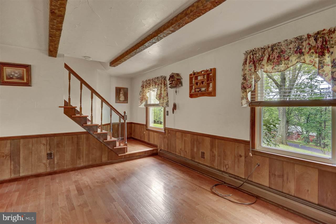 210 Rome Drive Newport, PA 17074 - Photo 9 of 25 Gallery Image 9