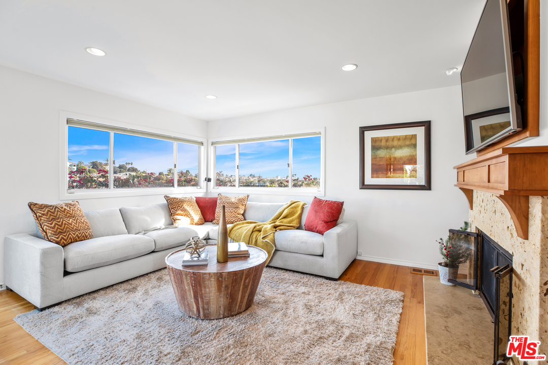 330 Rees Street Playa del Rey, CA 90293 - Photo 16 of 31