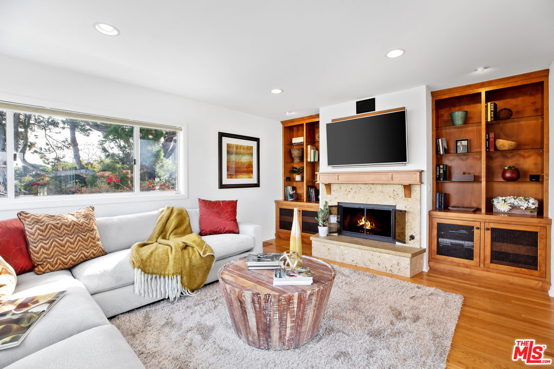 330 Rees Street Playa del Rey, CA 90293 - Photo 17 of 31