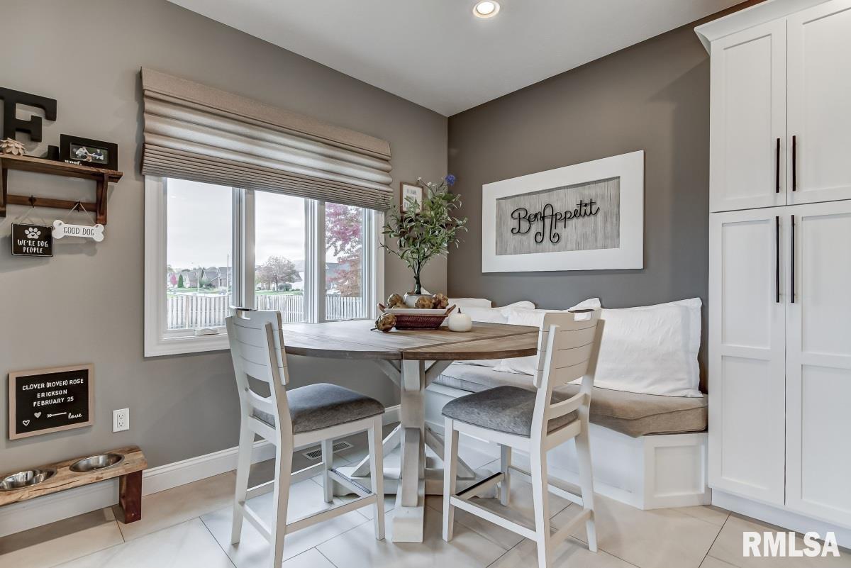 3917 Thackeray Drive Springfield, IL 62711 - Photo 13 of 50