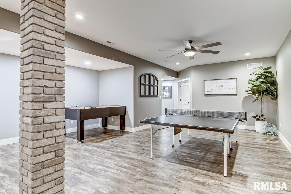 3917 Thackeray Drive Springfield, IL 62711 - Photo 41 of 50