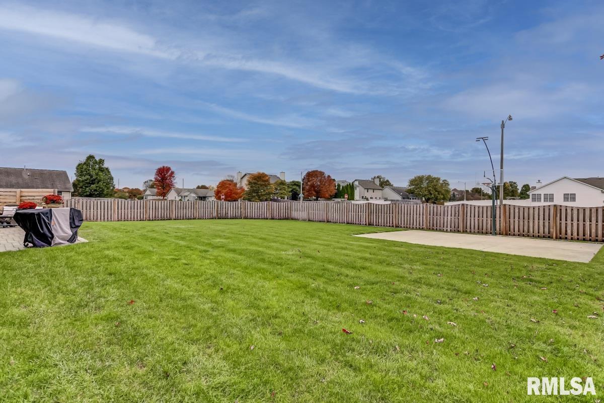 3917 Thackeray Drive Springfield, IL 62711 - Photo 46 of 50