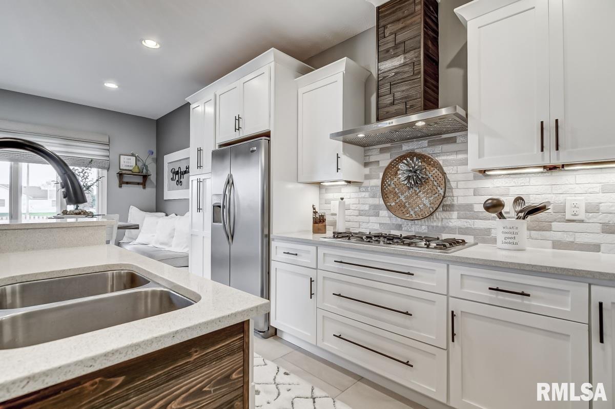 3917 Thackeray Drive Springfield, IL 62711 - Photo 10 of 50