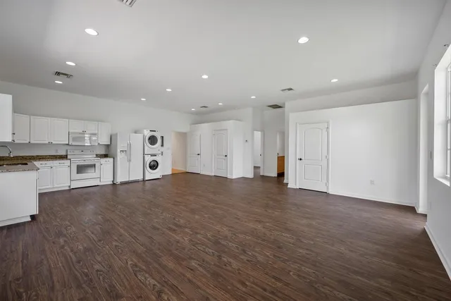 $1,250 | 3935 Hanover Circle, Loxahatchee, FL 33470