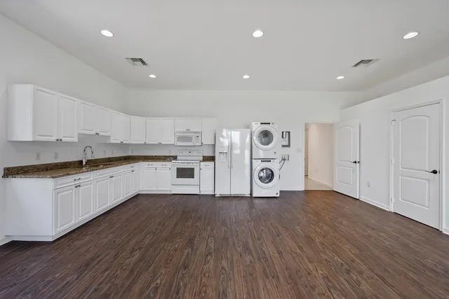 $1,250 | 3935 Hanover Circle, Loxahatchee, FL 33470