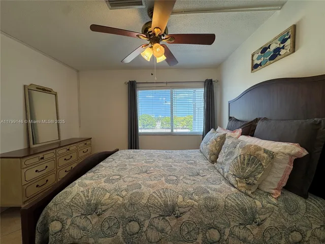 $154,950 | 1700 Pierce Street, Unit 702, Hollywood, FL 33020