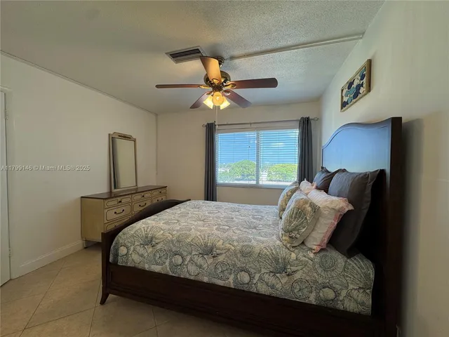 $154,950 | 1700 Pierce Street, Unit 702, Hollywood, FL 33020