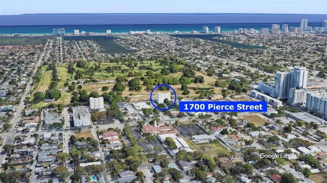 $154,950 | 1700 Pierce Street, Unit 702, Hollywood, FL 33020