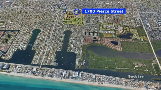 $154,950 | 1700 Pierce Street, Unit 702, Hollywood, FL 33020