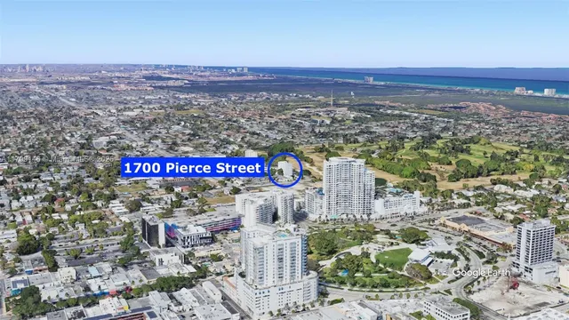 $154,950 | 1700 Pierce Street, Unit 702, Hollywood, FL 33020