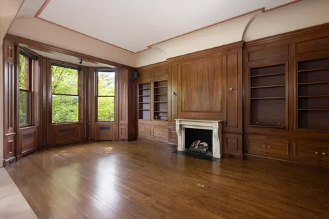 $21,950,000 | 129 Commonwealth Avenue, Boston, MA 02116
