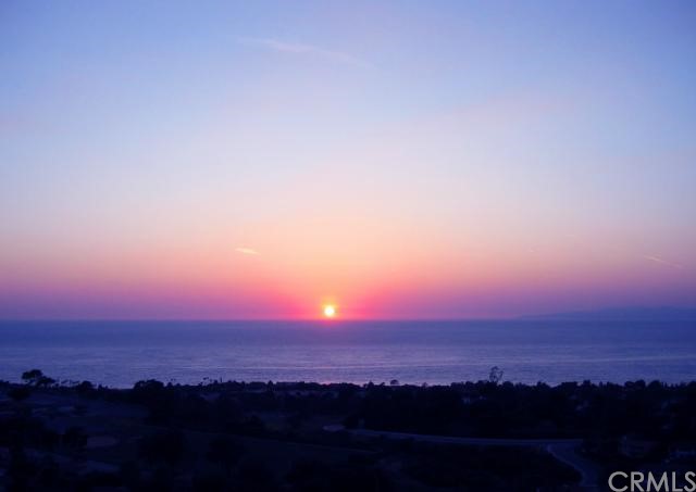 Extravagant Sunset View