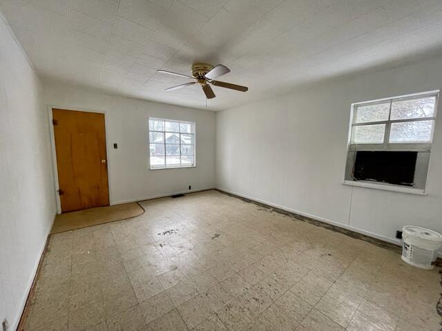 307 Ridge Street Reading, MI 49274 - Photo 4 of 13 IMG_5757