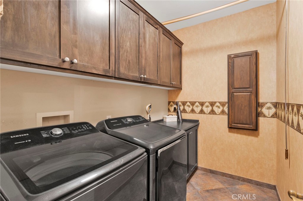 1030 Elsinore Road Pinon Hills, CA 92372 - Photo 45 of 75