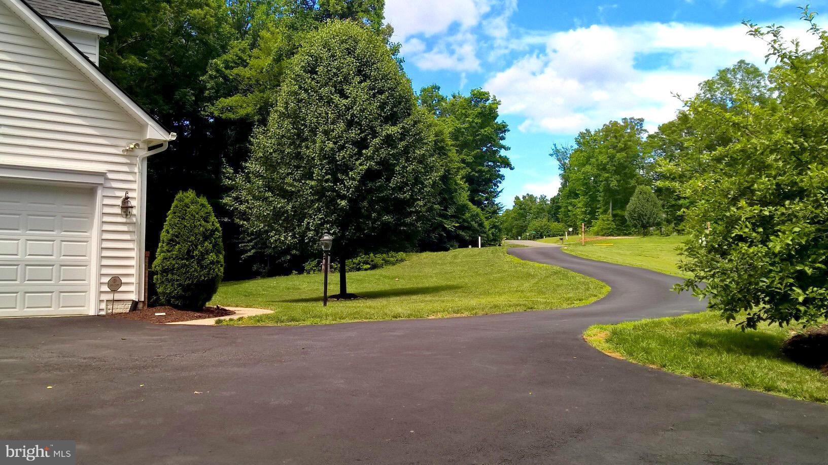 100 Marsh Run Road Fredericksburg, VA 22406 - Photo 26 of 30 Oversized level Driveway!