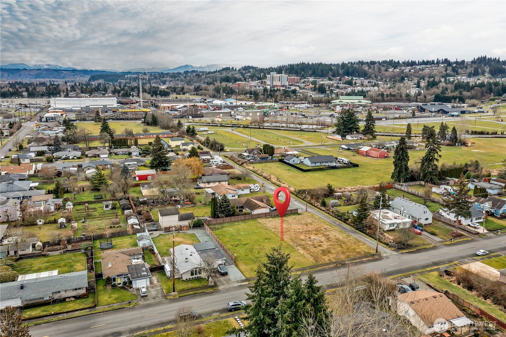 921 9th Street Southwest Puyallup, WA 98371 - Photo 4 of 8