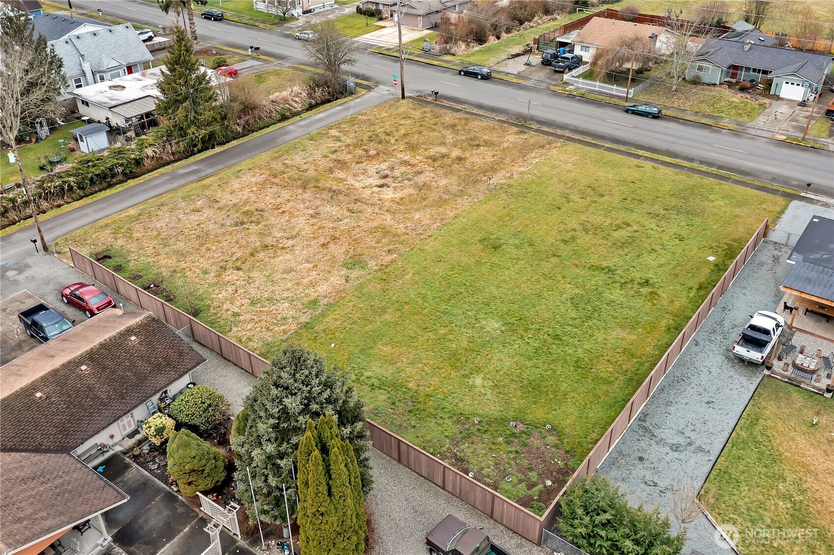 921 9th Street Southwest Puyallup, WA 98371 - Photo 5 of 8