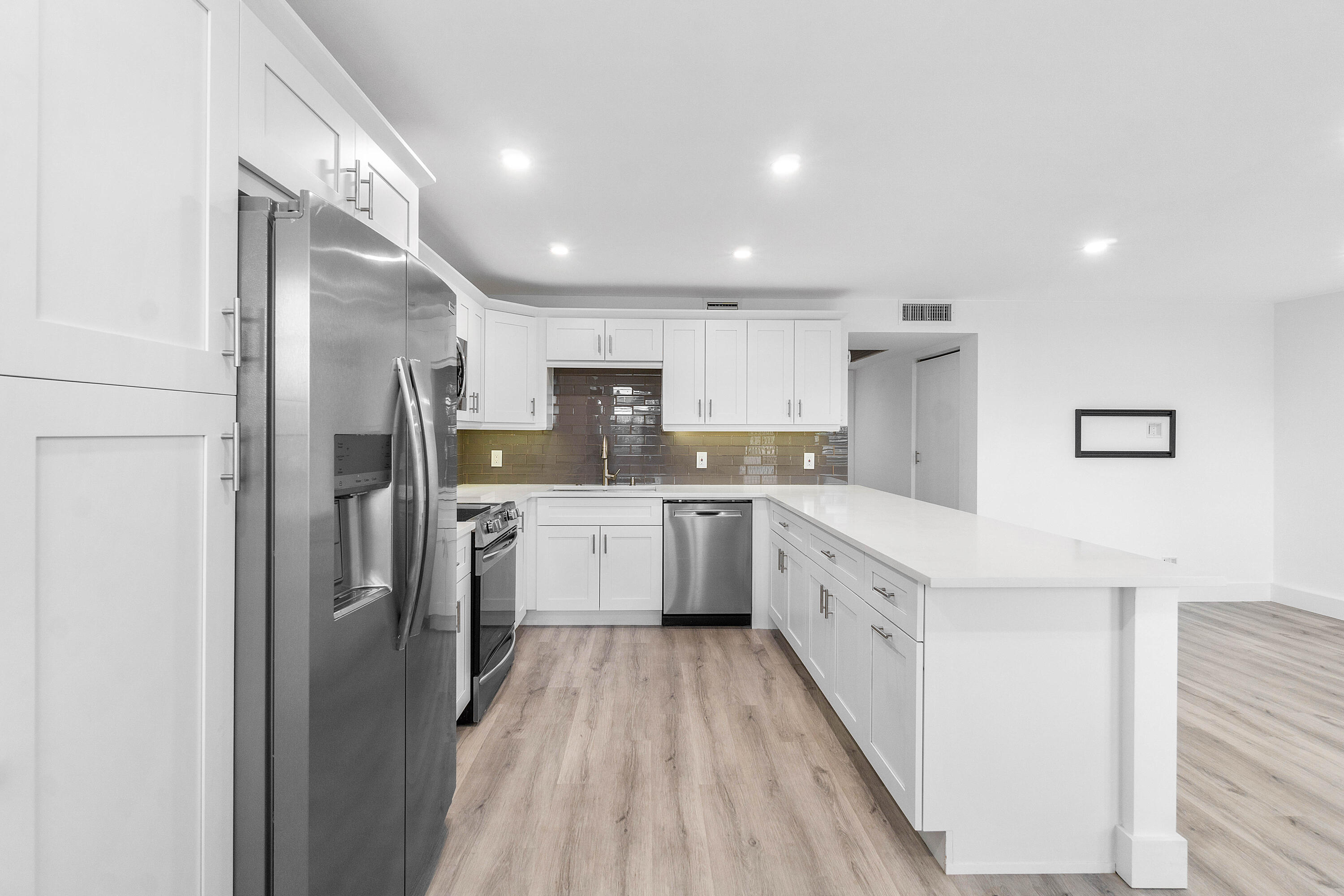 3051 Yarmouth C Boca Raton, FL 33434 - Photo 12 of 42 010-3051YARMOUTHC-BocaRaton-FL-33434-FUL