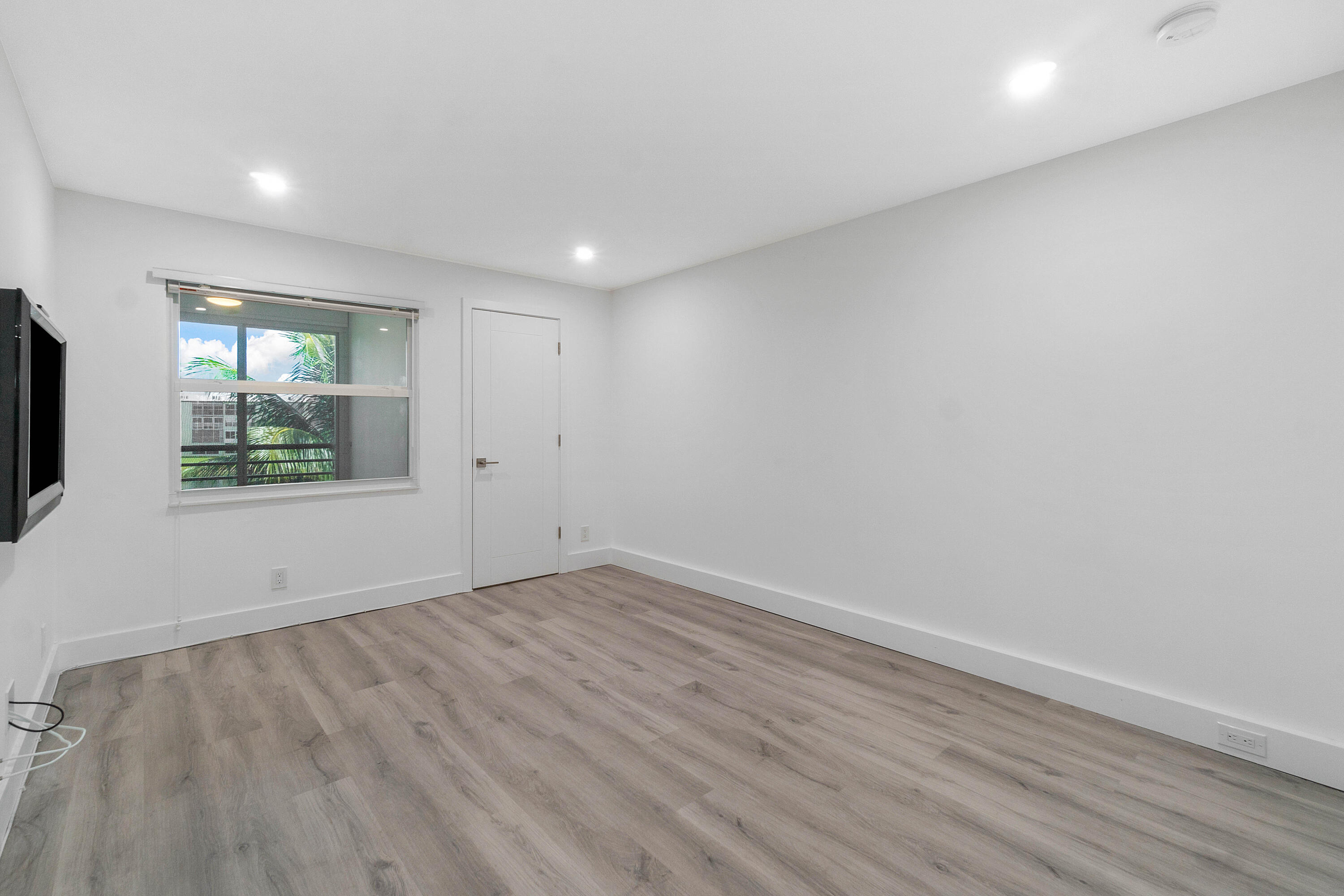 3051 Yarmouth C Boca Raton, FL 33434 - Photo 18 of 42 016-3051YARMOUTHC-BocaRaton-FL-33434-FUL
