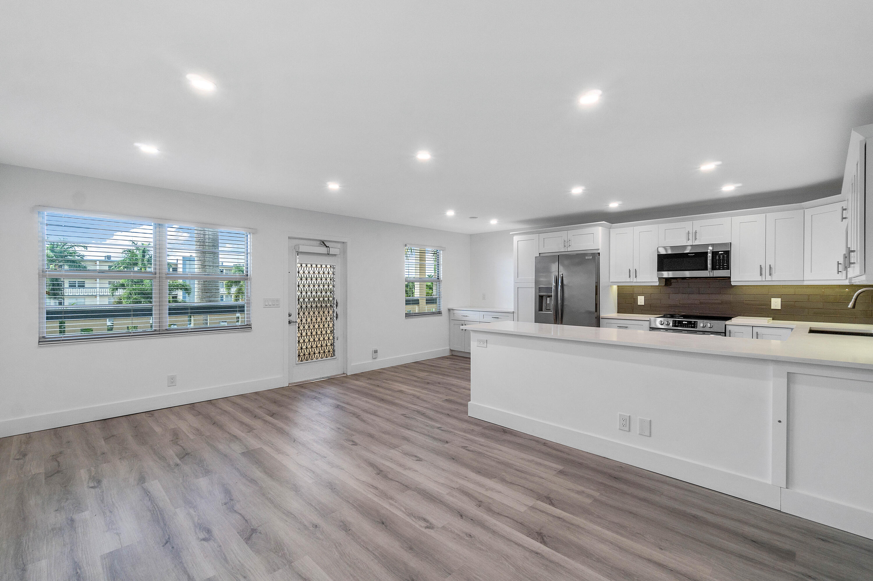 3051 Yarmouth C Boca Raton, FL 33434 - Photo 7 of 42 006-3051YARMOUTHC-BocaRaton-FL-33434-FUL
