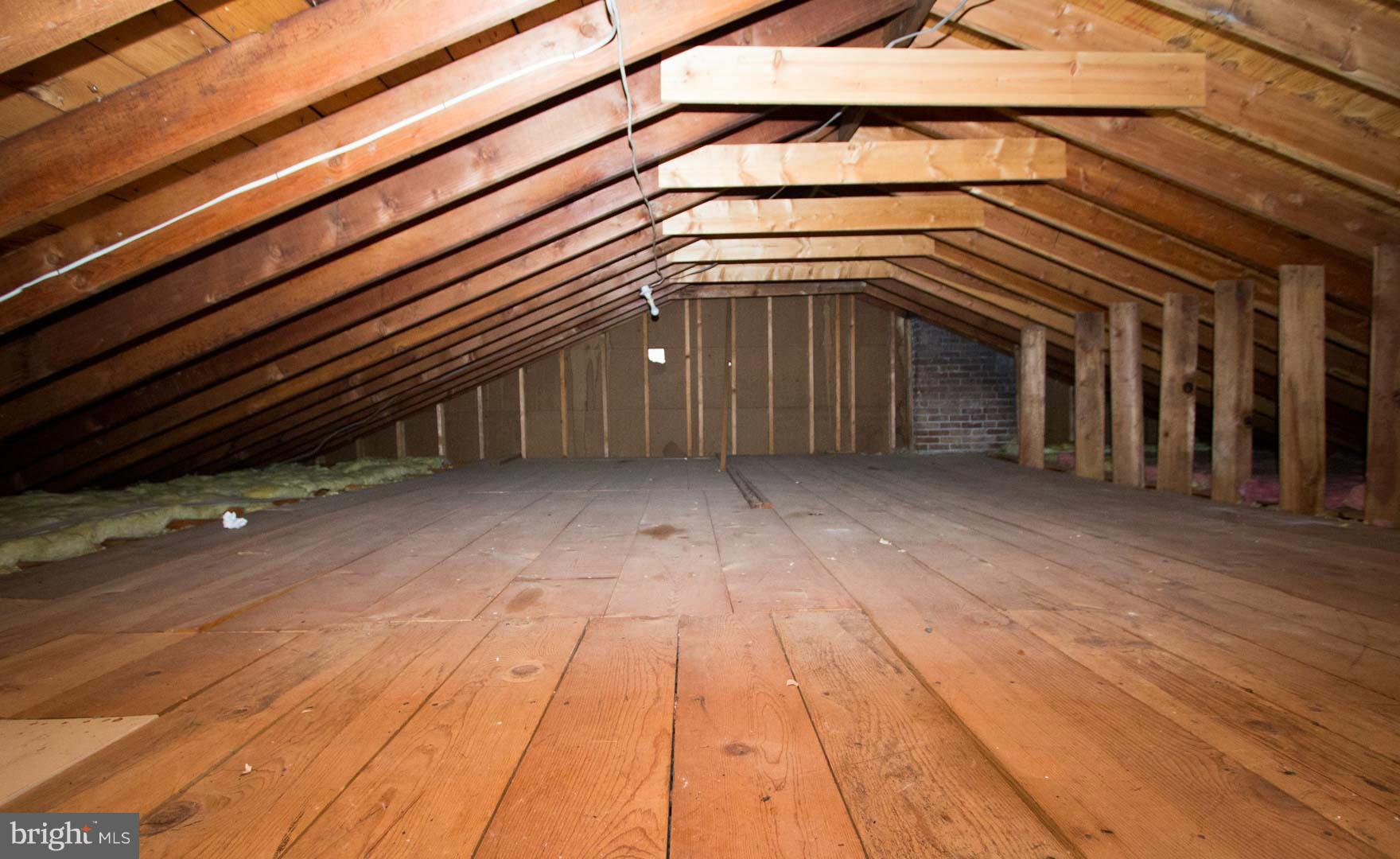1852 Circle Road Ruxton, MD 21204 - Photo 14 of 22 Attic