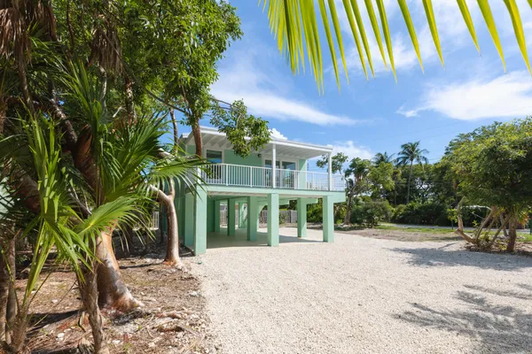$1,099,000 | 224 West Seaview Drive, Duck Key, FL 33050