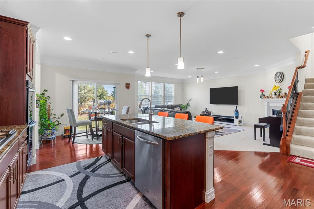 718 Savannah Crossing Way Chesterfield, MO 63017 - Photo 11 of 34