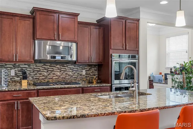 $924,500 | 718 Savannah Crossing Way, Chesterfield, MO 63017