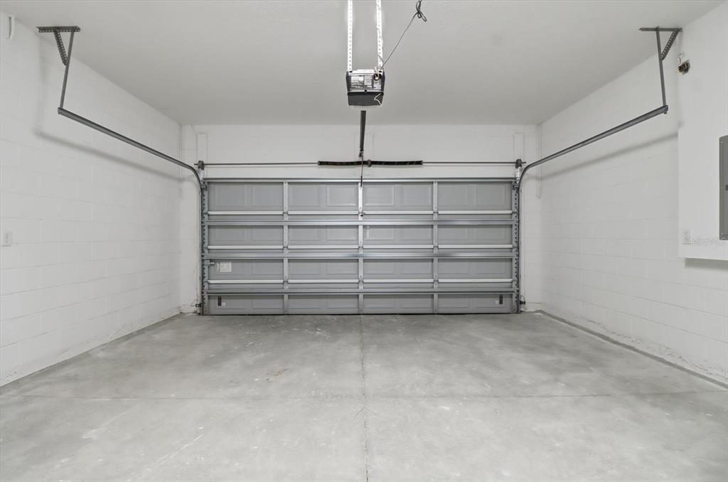 16604 Southwest 21st Circle Ocala, FL 34473 - Photo 34 of 43 a view of a room with a shelf