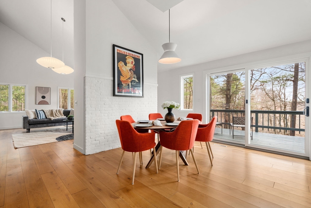 351 Silver Hill Road Concord, MA 01742 - Photo 4 of 37