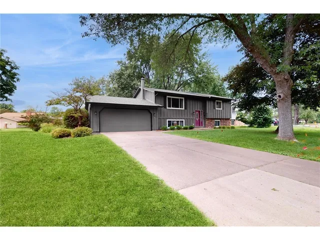$370,000 | 7865 Penn Avenue North, Brooklyn Park, MN 55444