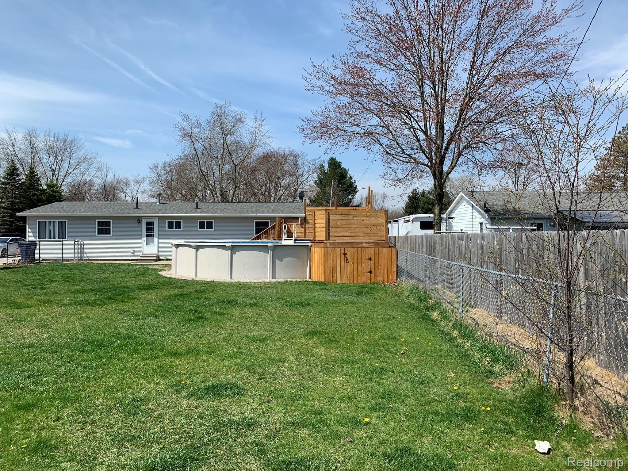 3192 Range Road Port Huron, MI 48060 - Photo 7 of 24 Pool/Deck2