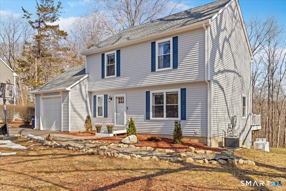 26 2nd Street Lebanon, CT 06249 - Photo 2 of 37 a front view of a house