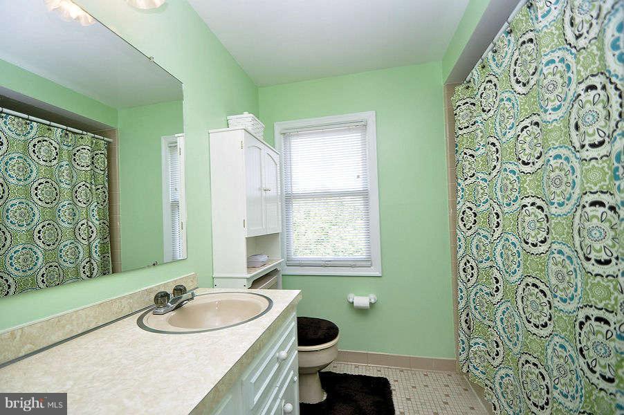 2248 Countryside Drive Silver Spring, MD 20905 - Photo 18 of 19 Bath