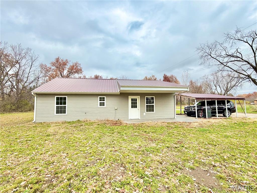 307 Walnut Street Bellflower, MO 63333 - Photo 3 of 20