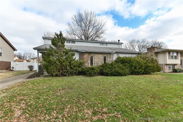 $225,000 | 3015 Creek Ridge Drive, New Albany, IN 47150