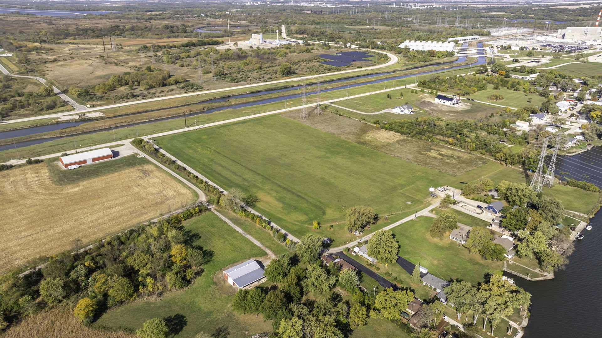 0 North Dresden Road Morris, IL 60450 - Photo 10 of 12 a view of an ocean and beach
