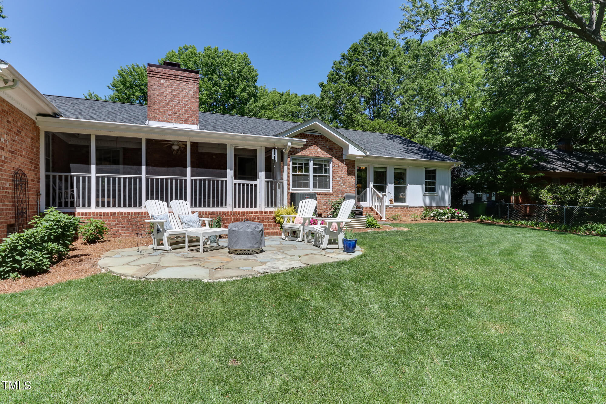 1206 Ivy Lane Raleigh, NC 27609 - Photo 32 of 36 Ivy_1206-32